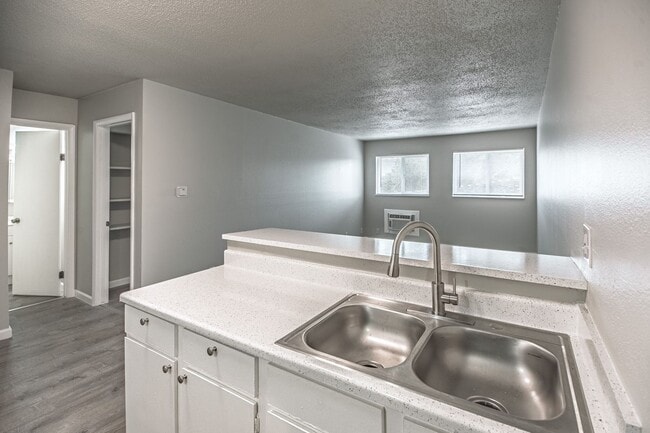 3604 E Uintah St Unidad B26