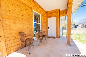 Photo - 1123 S Olive St