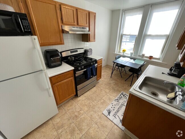 Building Photo - 20 Colborne Rd Unit 12A Rental