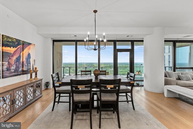 Photo - 1650 Silver Hill Dr Unidad 1706