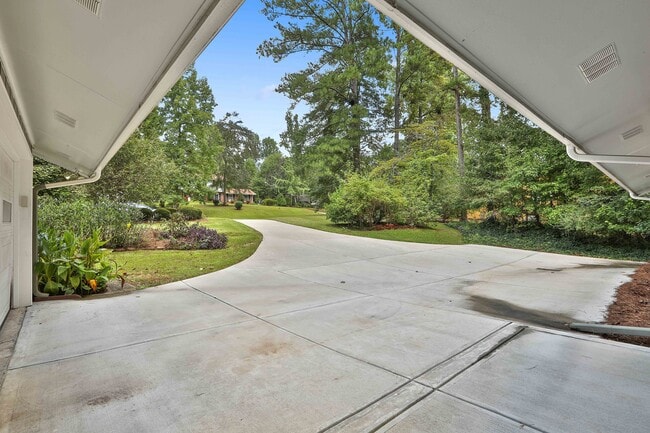 Photo - 303 Longer Dr