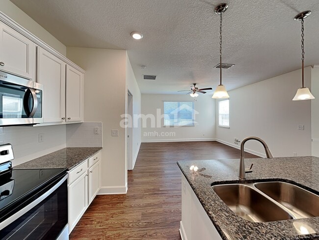 Photo - 3036 Eagle Bluff Way