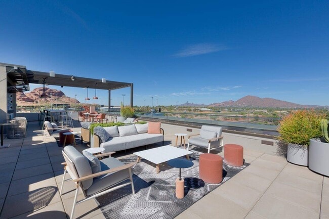 Scottsdale Entrada Apartments