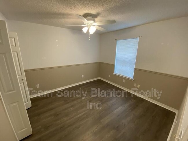 Photo - 10340 Chinaberry Ct