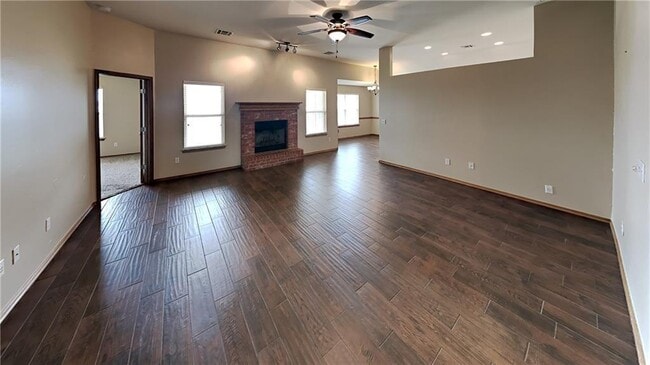 Photo - 1420 SE 15th St