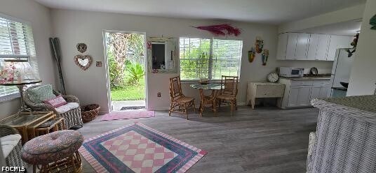 Photo - 823 Courtington Ln