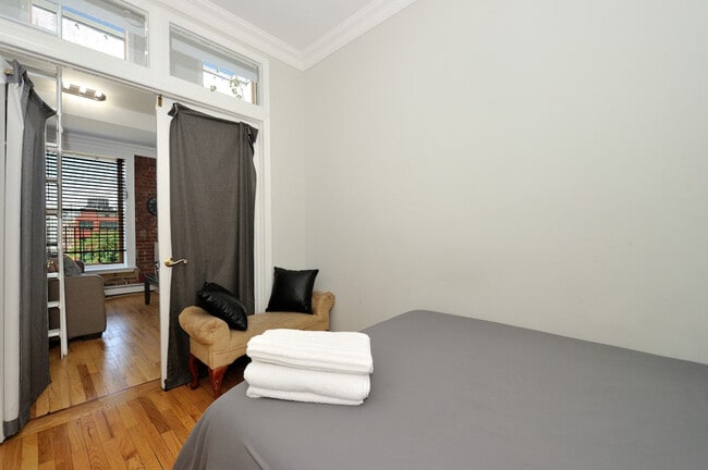 Photo - 468W W 47th St Unit SI ID1323964P