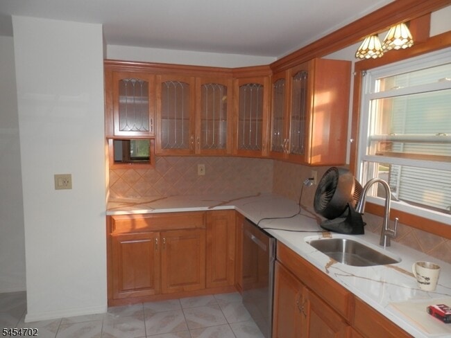 Photo - 331 Boxwood Ct