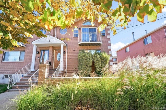 Photo - 88-20 70th Rd