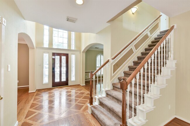Photo - 5803 Song Ridge Ct