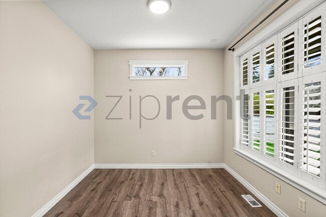 Photo - 7413 NE 200th St