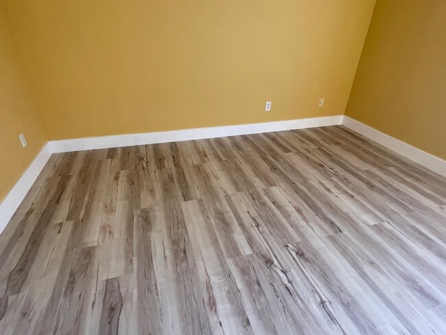 Photo - 759 Fordingbridge Way