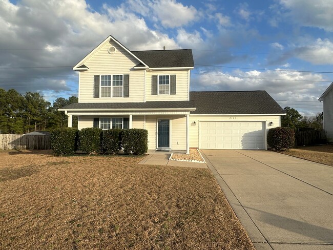 Beautiful Two-Story Home With Fenced In Ba... - Beautiful Two-Story Home With Fenced In Ba...