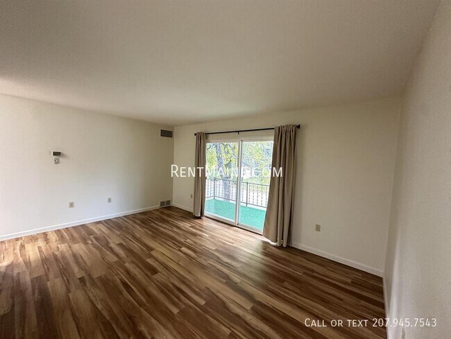 Photo - 8g Longrale Park-