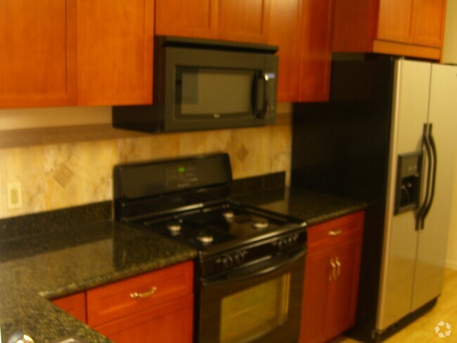 Building Photo - 3442 Adell Ct Unit 3440 B Rental