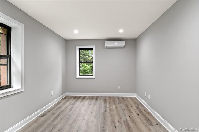 Photo - 122 Commerce St Unit 3