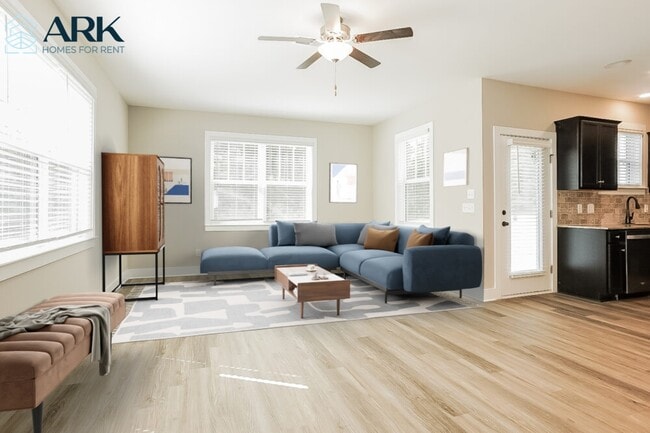 Photo - 1419 Feldspar Ct