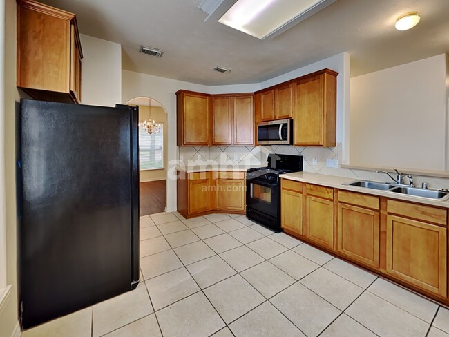 Photo - 28726 Hidden Cove Dr