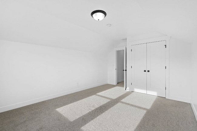 Photo - 16037 S Coupler Ln