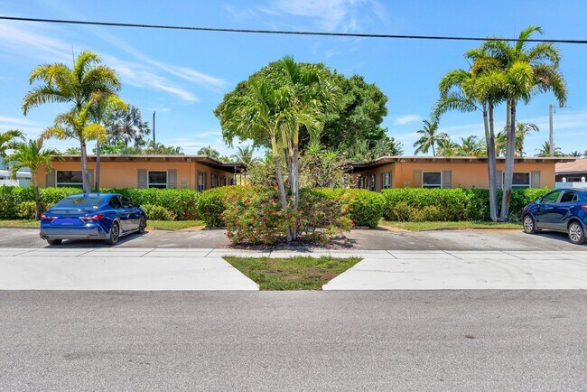 Photo - 712 SE 4th Ave Townhome