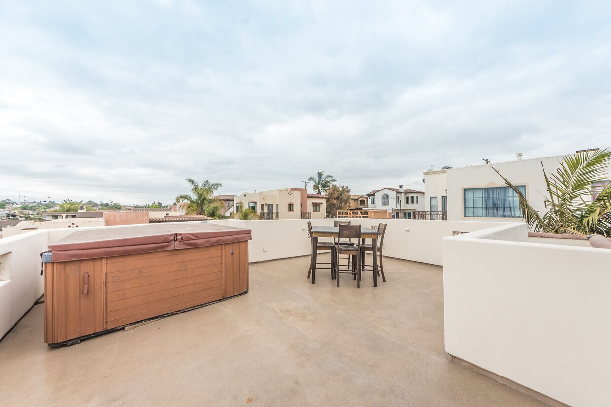 Photo - 1918 Gates Ave (Redondo Beach, CA)