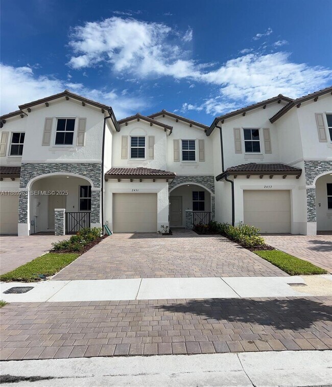 Photo - 2451 SE 28th St