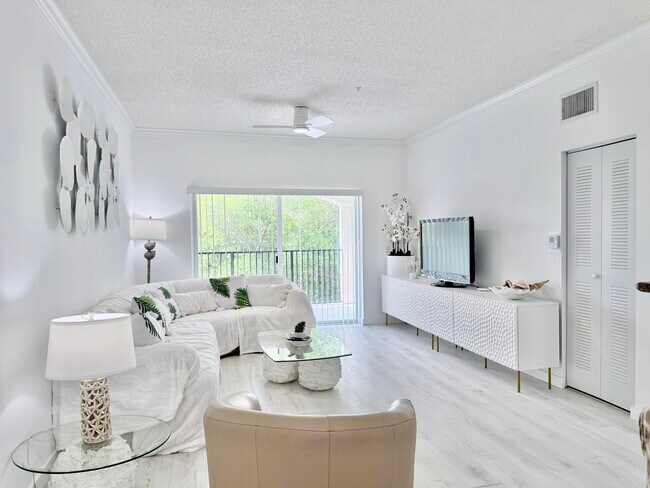 Photo - 4404 Tuscany Way Unidad 4404