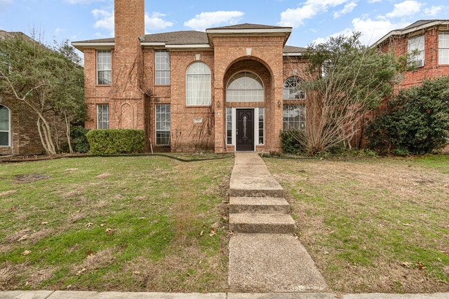 Photo - 704 White Oak St