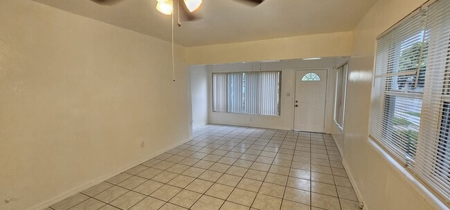 Photo - 1855 Sherman St