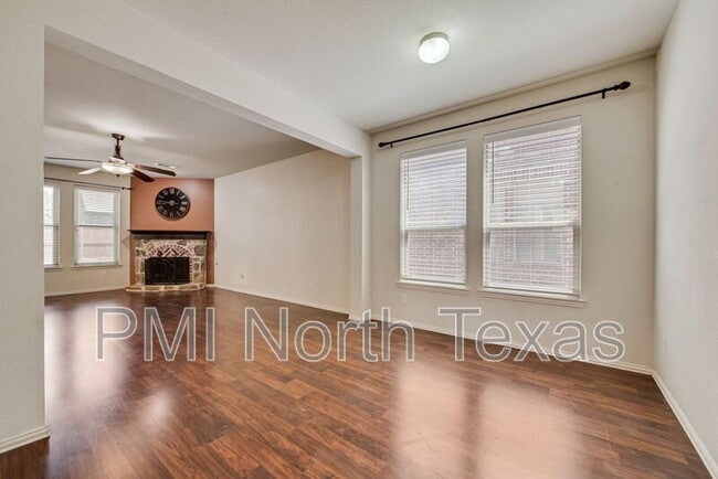 Photo - 10516 Bolivar Dr
