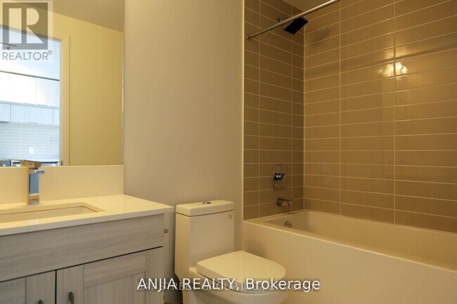 Photo - 181 Dundas St E Unit 2711-1BR