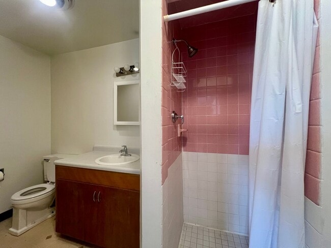 Photo - 100 Glenwood Ave Unit 100 Glenwood Ave  2