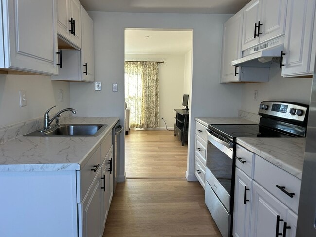 Photo - 216 Whitherspoon Ln