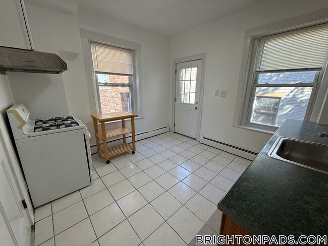 Photo - 47 Strathmore Rd Unidad 3