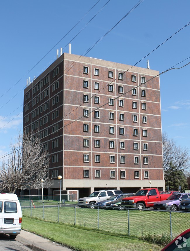 Building Photo - Liggins Tower Rental