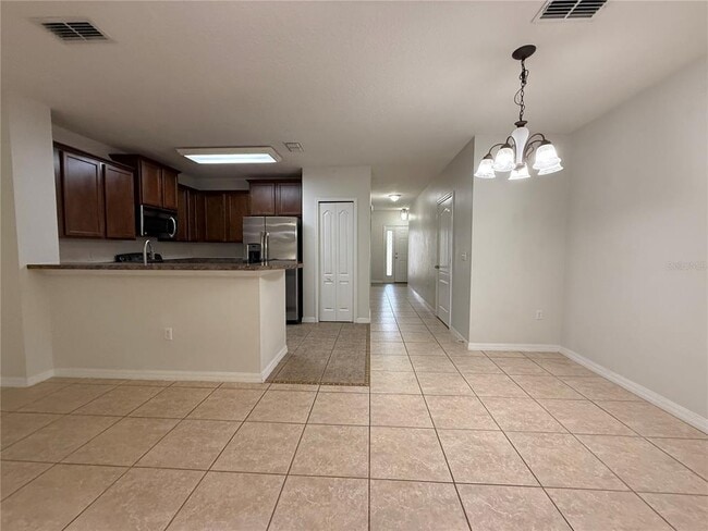 Photo - 1819 Covent Garden Ln