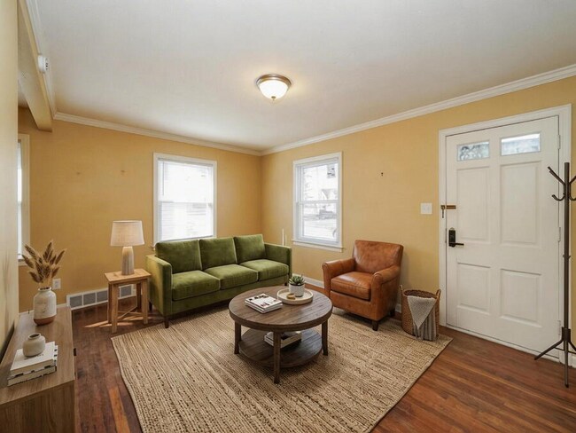 Photo - 3989 E 177th St