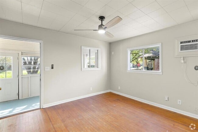 Building Photo - 4605 Norhill Blvd Rental