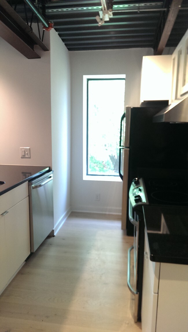 Photo - East End Theater Apartments