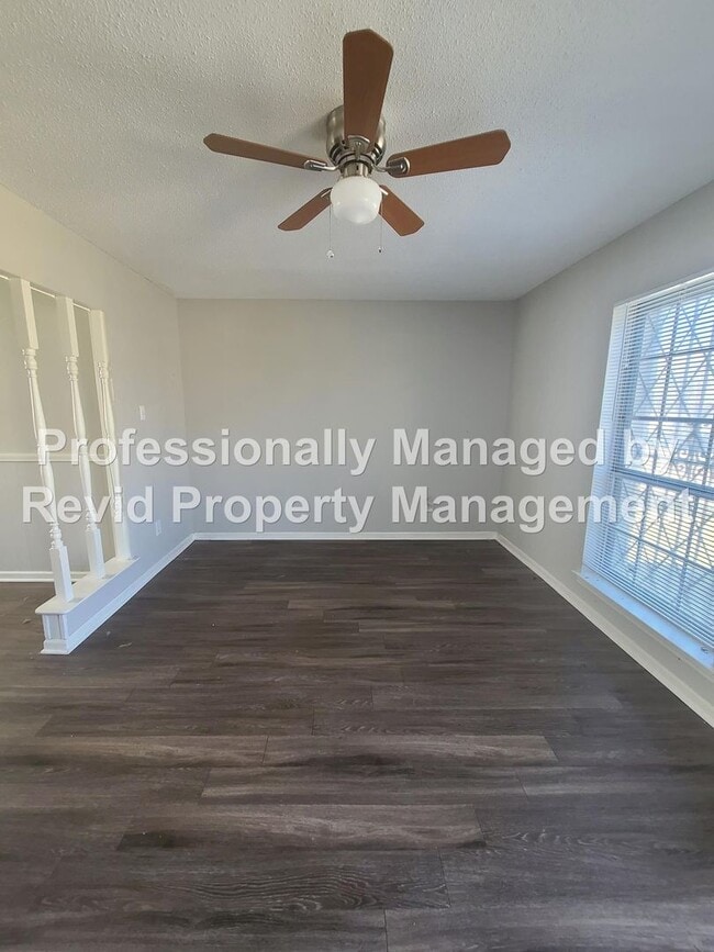 Photo - Spacious Northaven Home