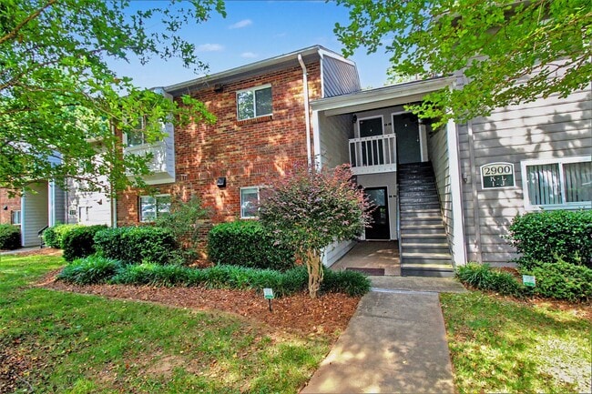 Building Photo - (Coming Soon) 2 Bedroom Condo In South Park! Unit I