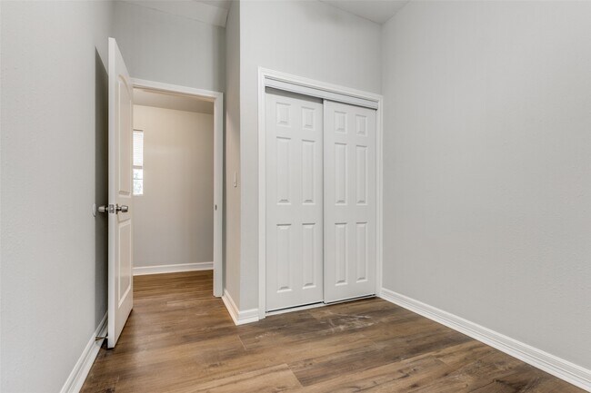 Photo - 427 Pennsylvania St