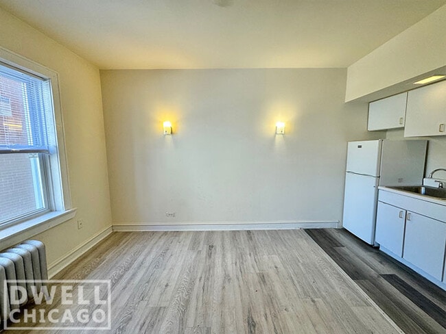 Photo - 6912 N Lakewood Ave Unit S