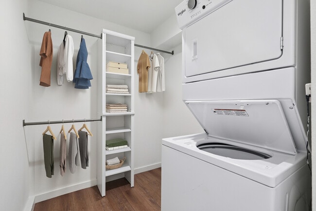 Walk-in closet with washer and dryer