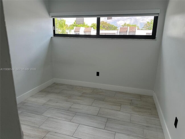 Photo - 6526 Kendale Lakes Dr