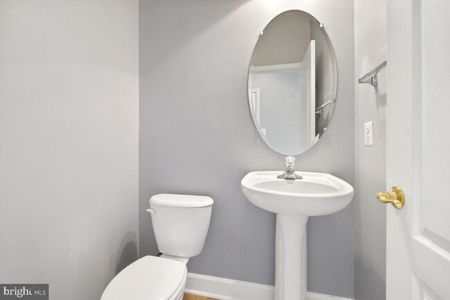 Photo - 505 Jurgensen Pl