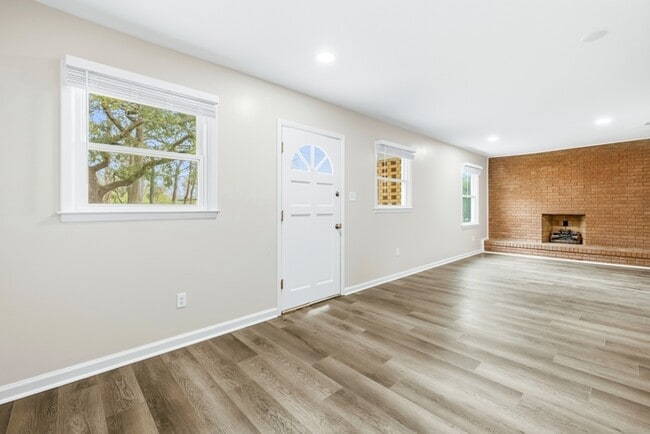 Photo - 1829 Fitzgerald St