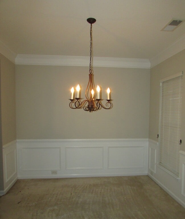 Photo - Large Home With Double Car Garage in Catawba Hills