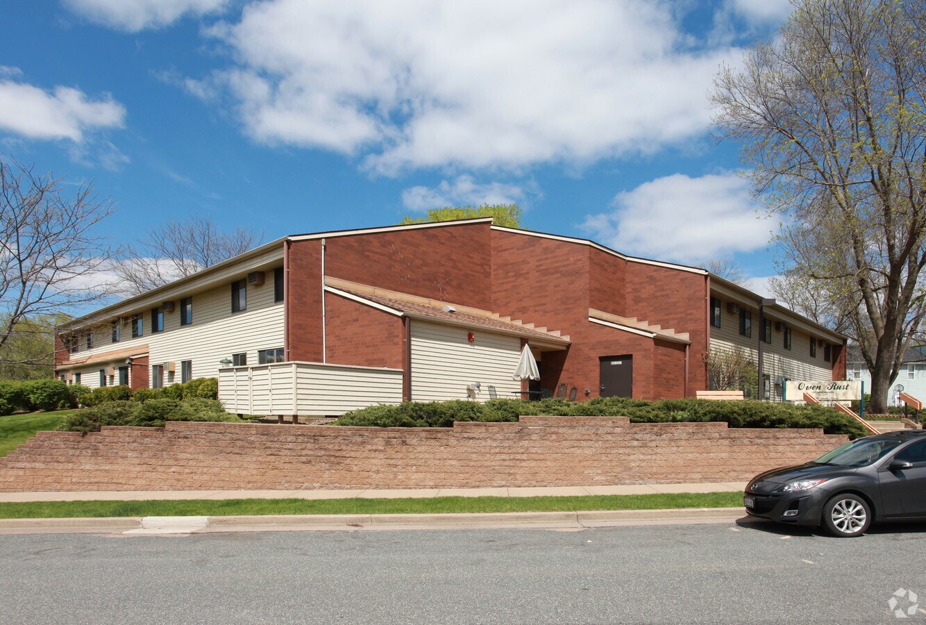 Photo - Owen Rust Apartments