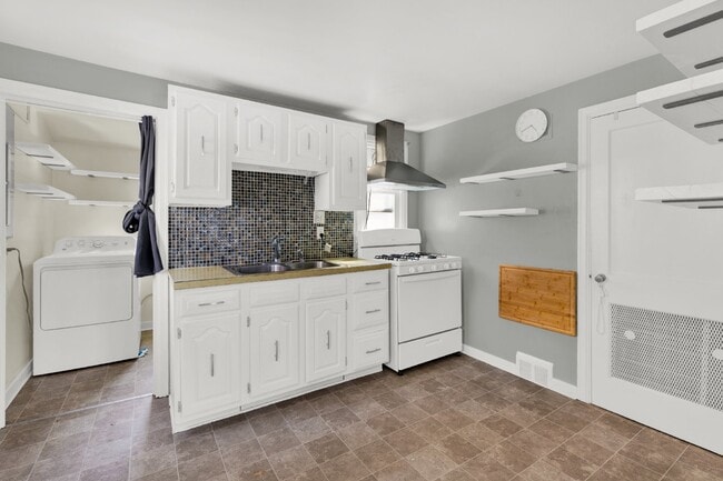 Photo - Welcome to this charming 1,005-square-foot home in Lancaster, PA!